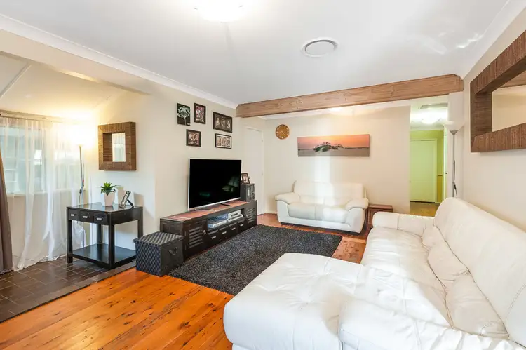 Second view of Homely house listing, 18 Wendy Drive, Point Clare NSW 2250