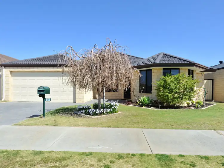 29 Rothbury Parade, Rockingham WA 6168