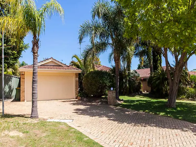 25 Balranald Street, Dudley Park WA 6210