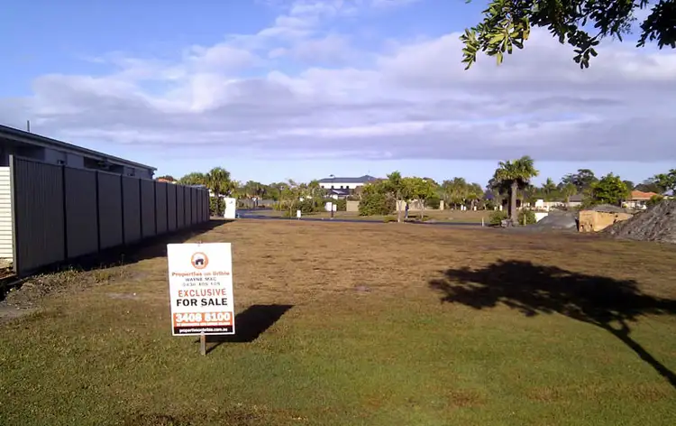 6 The Landing, Banksia Beach QLD 4507