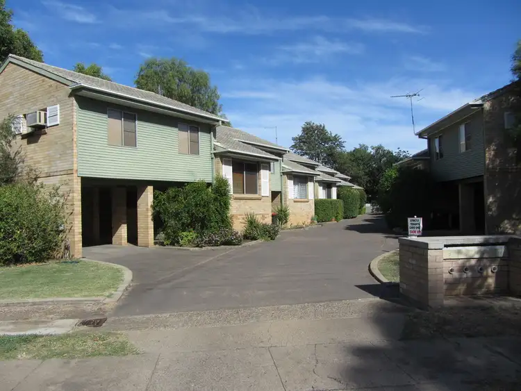 Main view of Homely unit listing, 2/15 Balo Street, Moree NSW 2400
