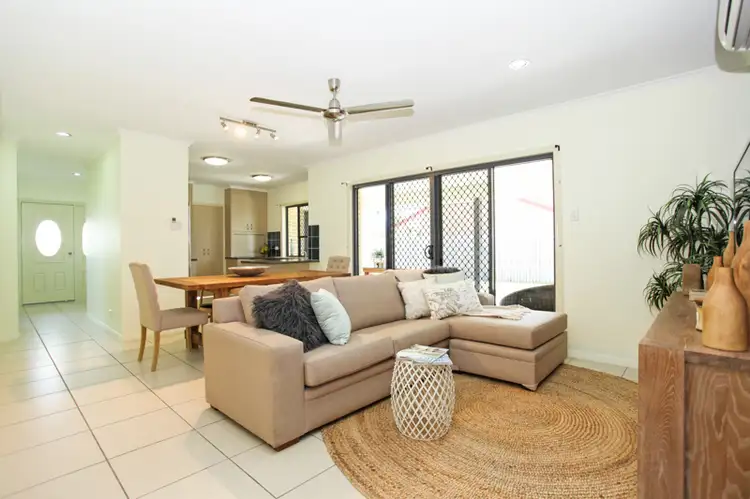 25 West Street, Marian QLD 4753