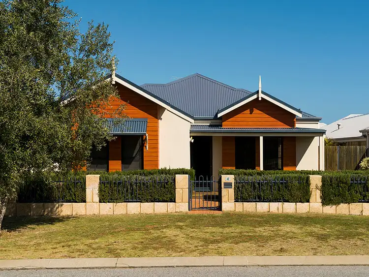 4 Koorda Brace, Rockingham WA 6168