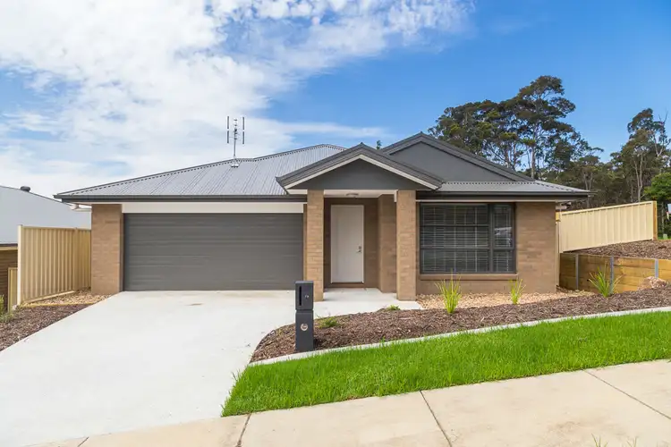 2 Minty Court, Malua Bay NSW 2536