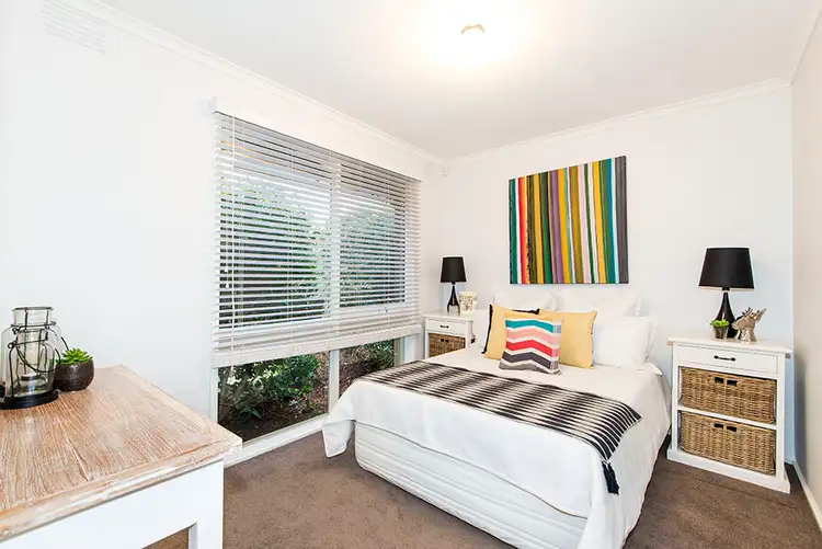 Sixth view of Homely house listing, 16 Glenscott Crescent, Strathmore Heights VIC 3041