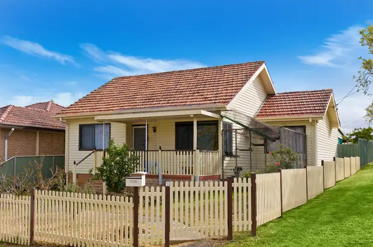 5 Dalziel Avenue, Panania NSW 2213