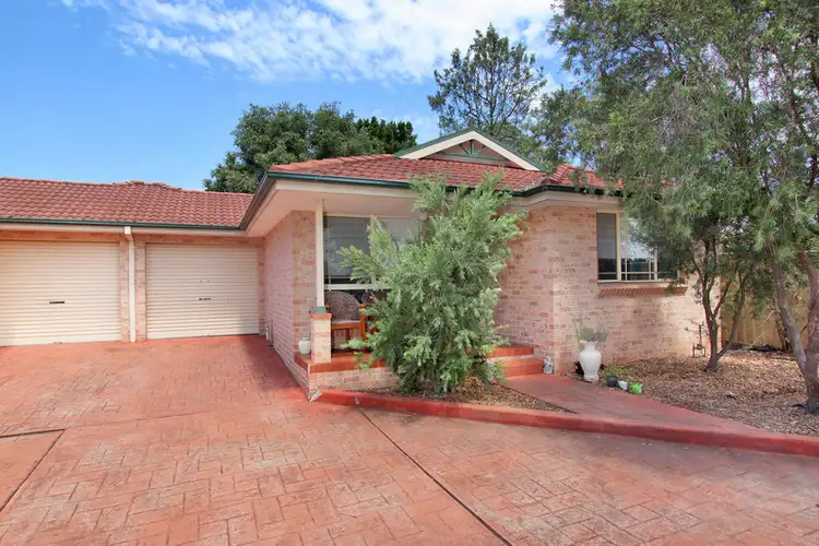 8/6 Lang Rd, Casula NSW 2170
