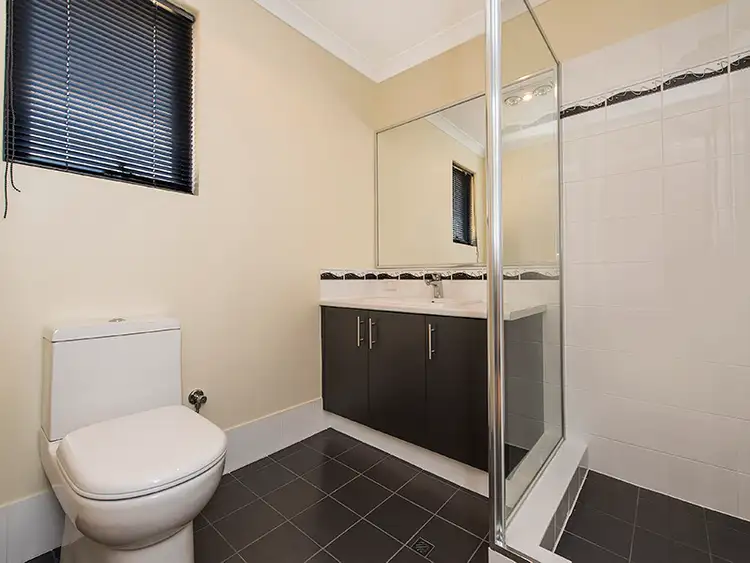 Fifth view of Homely house listing, 5 Range Court, High Wycombe WA 6057