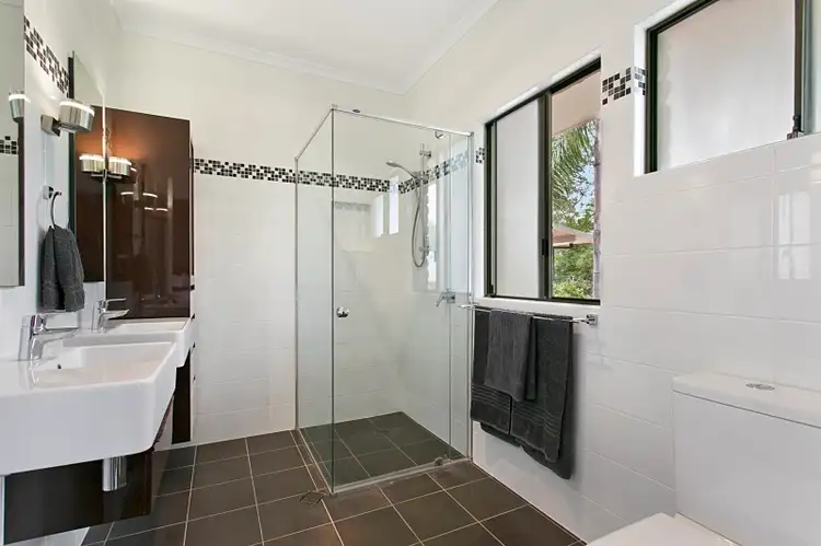 Sixth view of Homely house listing, 5 Auld Court, Mount Crosby QLD 4306