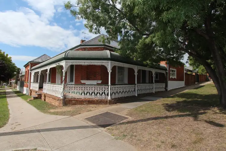86 Rocket Street, Bathurst NSW 2795