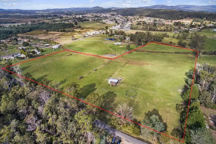 25 Cemetery Road, Beaconsfield TAS 7270