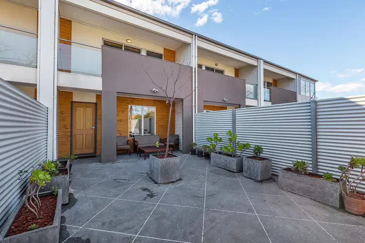 4/92 Ballarat Road, Maidstone VIC 3012