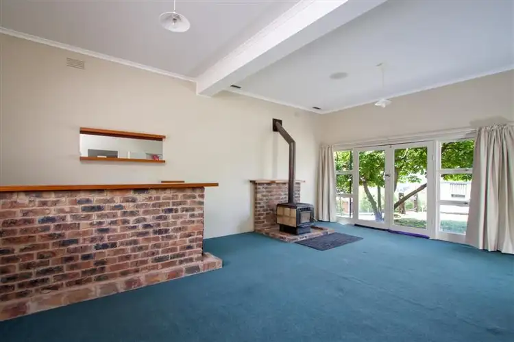 Second view of Homely house listing, 7 Highland Avenue, Tumut NSW 2720