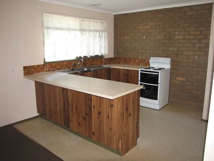 Fifth view of Homely unit listing, 10/14-18 Bell Street, Moe VIC 3825