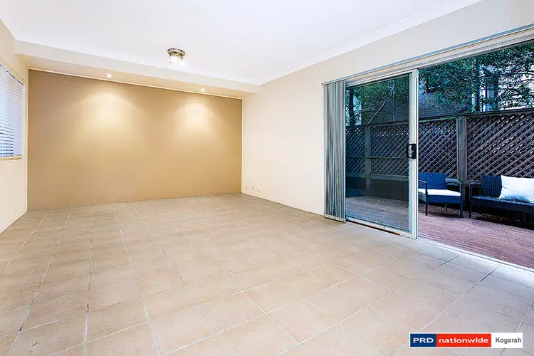 Third view of Homely townhouse listing, 2/162 Hurstville Road, Oatley NSW 2223