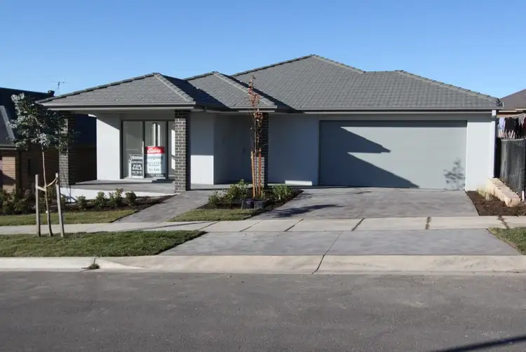 11 Alchin Street, Googong NSW 2620