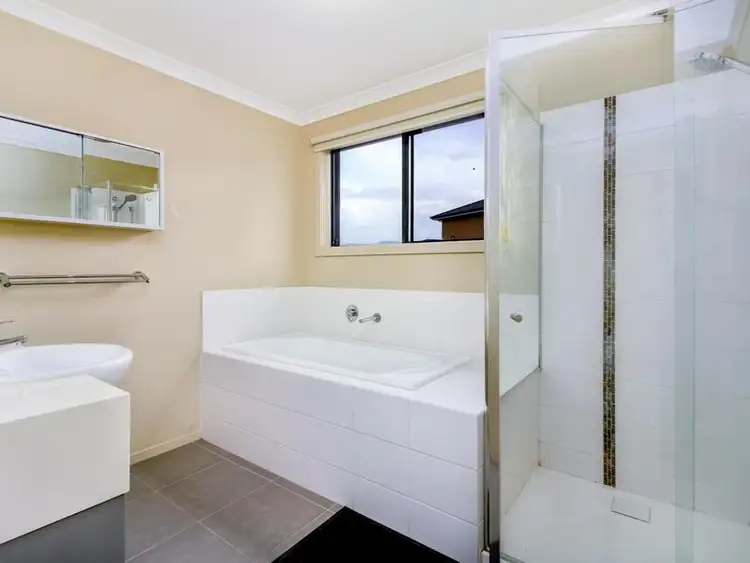 Fourth view of Homely house listing, 6 Cutleaf Crescent, Tarneit VIC 3029