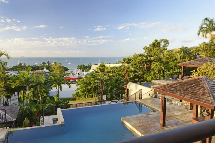 11/4 Golden Orchid Dr, Airlie Beach QLD 4802