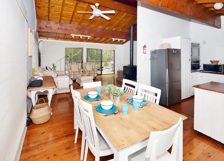 38 Queen Mary Street, Callala Beach NSW 2540