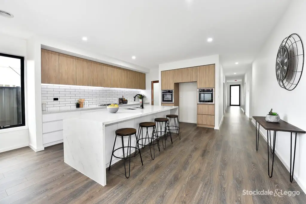 Main view of Homely house listing, 6 Olive Tree Loop, Craigieburn VIC 3064