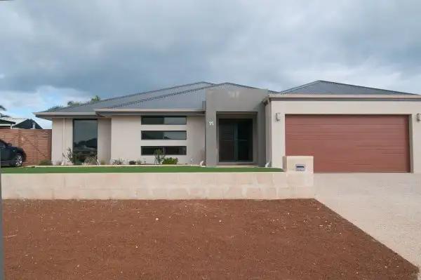15 Brittania Parade, Wandina WA 6530