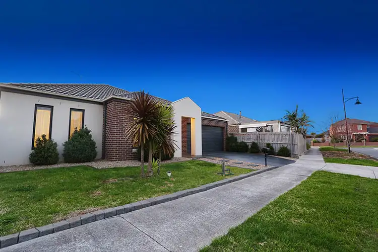 Second view of Homely house listing, 4 Rippon Lea Parade, Mernda VIC 3754