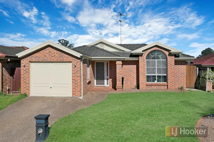 4 Callow Place, Woodcroft NSW 2767