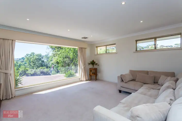 3 Grevillea Crescent, Swan View WA 6056