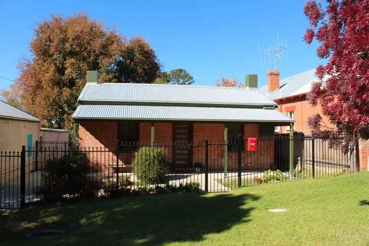 216 Peel Street, Bathurst NSW 2795