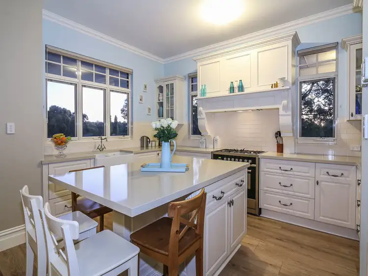 91 Railway Road, Kalamunda WA 6076