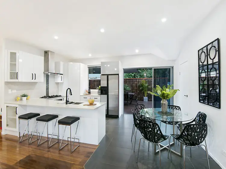 61 Junction Street, Woolloongabba QLD 4102