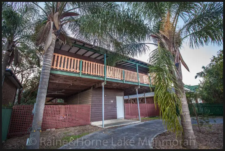 18 Elizabeth Bay Drive, Lake Munmorah NSW 2259