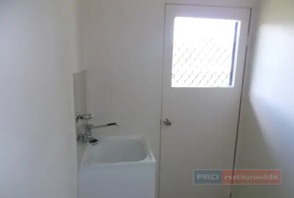 Sixth view of Homely unit listing, 8/176 Capper Street, Tumut NSW 2720