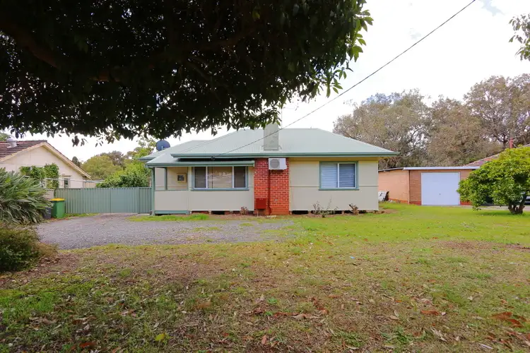 10A Page Road, Kelmscott WA 6111
