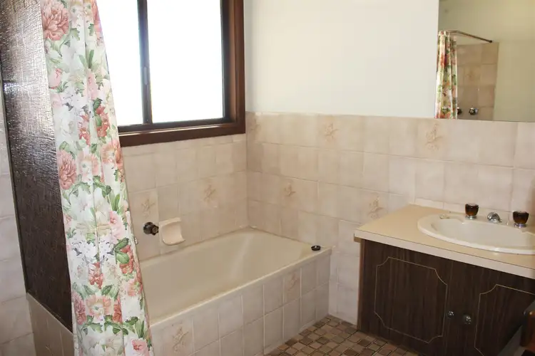 Fourth view of Homely house listing, 10 Killmier Terrace, Bordertown SA 5268