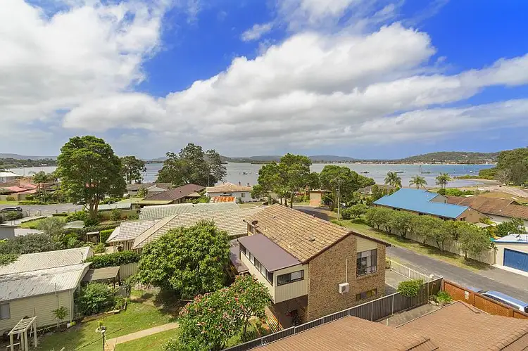 2/2 Plane Street, Blackwall NSW 2256