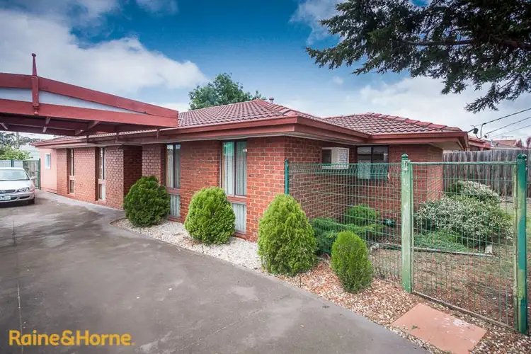 21 Flinders St, Sunbury VIC 3429