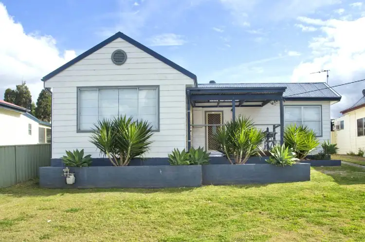 9 Irving Street, Beresfield NSW 2322