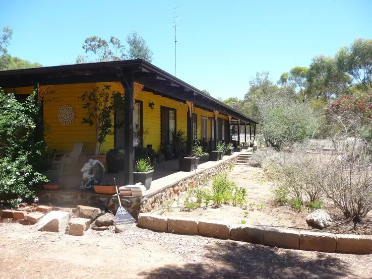 273 Avon Terrace, York WA 6302