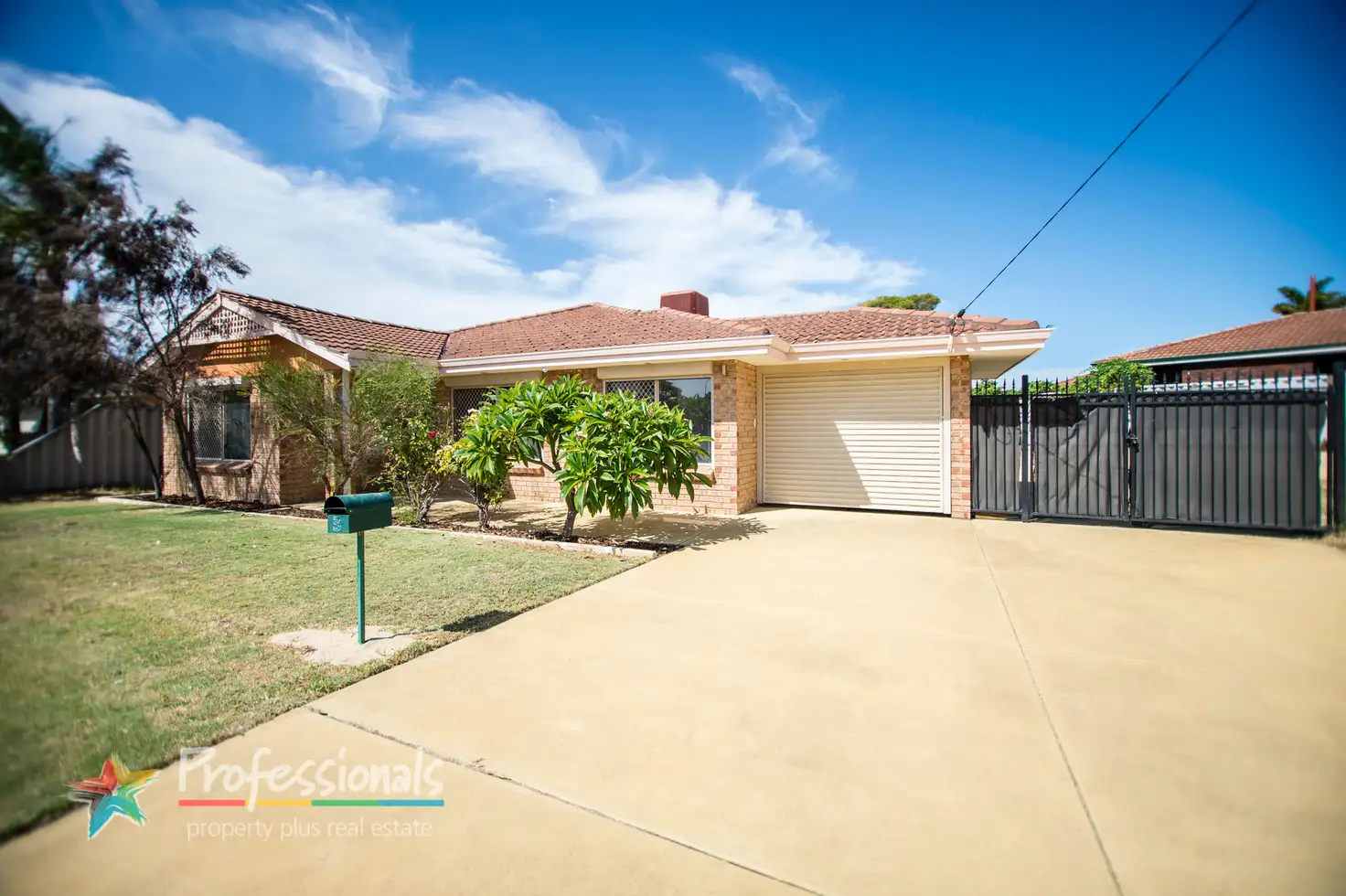 Main view of Homely house listing, 3 Limbee Glade, Huntingdale WA 6110