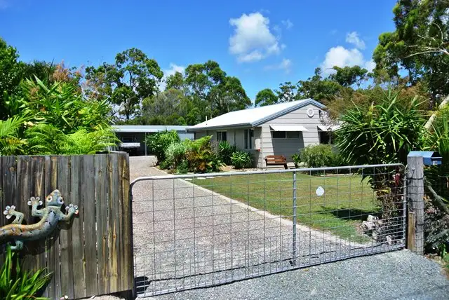 156 Queen Elizabeth Dr, Cooloola Cove QLD 4580