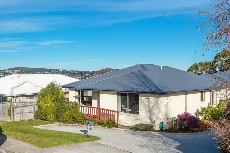 1/22 Iris Court, Kingston TAS 7050
