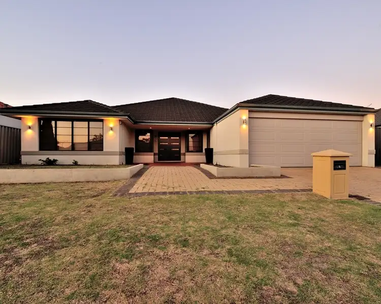 93 Bennett Springs Drive, Bennett Springs WA 6063