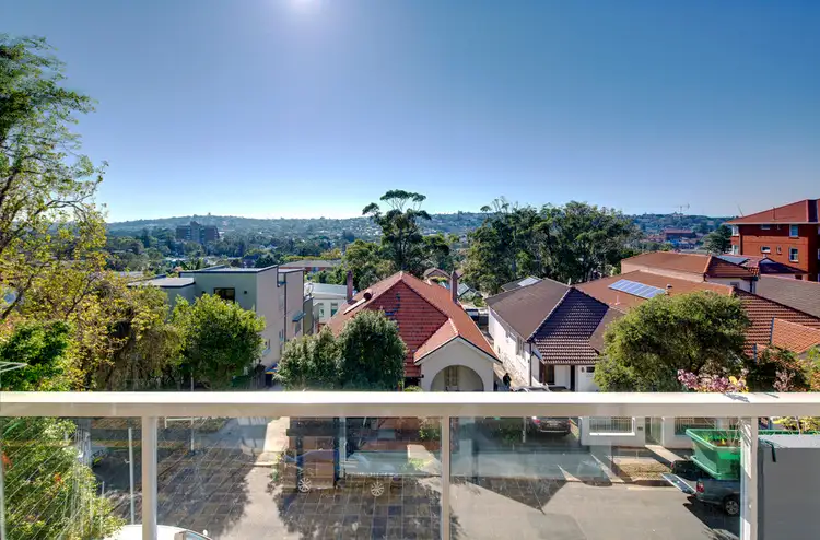 Second view of Homely apartment listing, 3/9 Roscoe Street, Bondi Beach NSW 2026