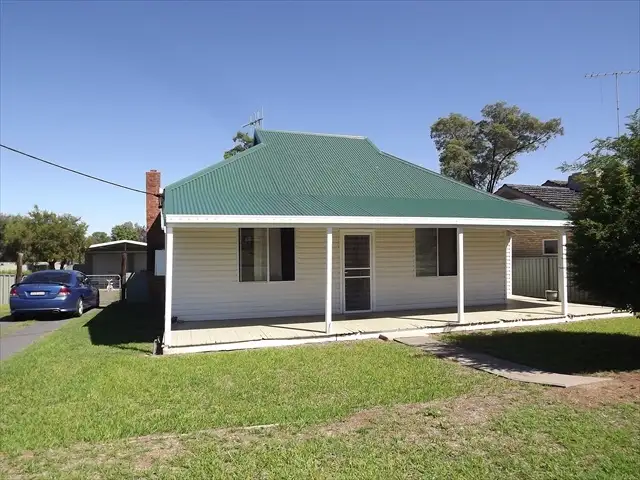 12 Knight St, Coonabarabran NSW 2357