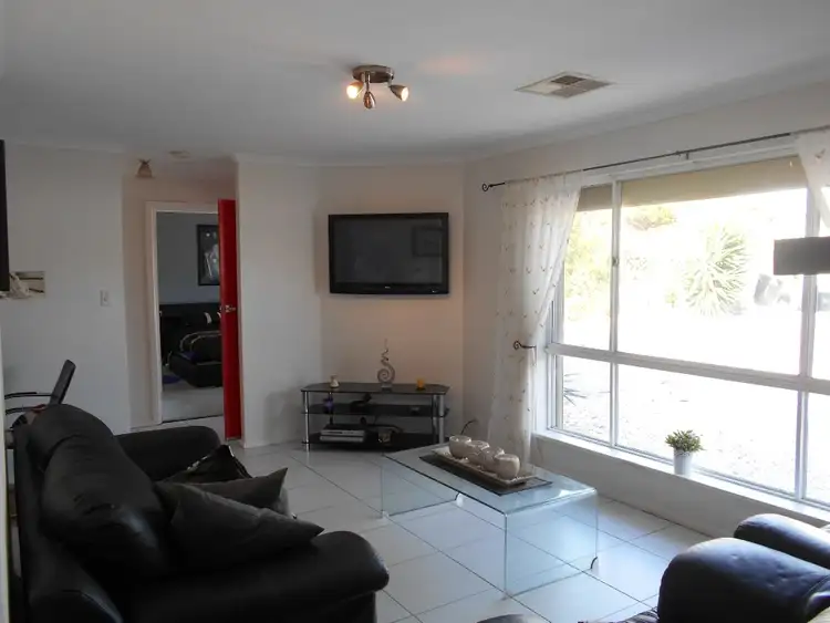 Fifth view of Homely house listing, 2 HARVARD COURT, Hallett Cove SA 5158