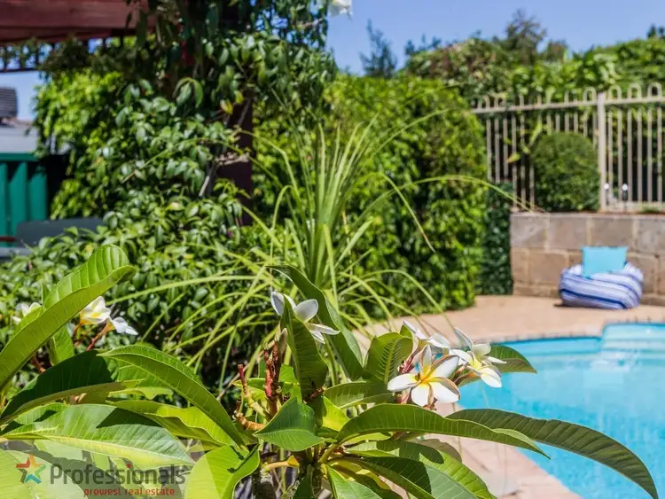 Sixth view of Homely house listing, 4 Harwood Rise, Leeming WA 6149