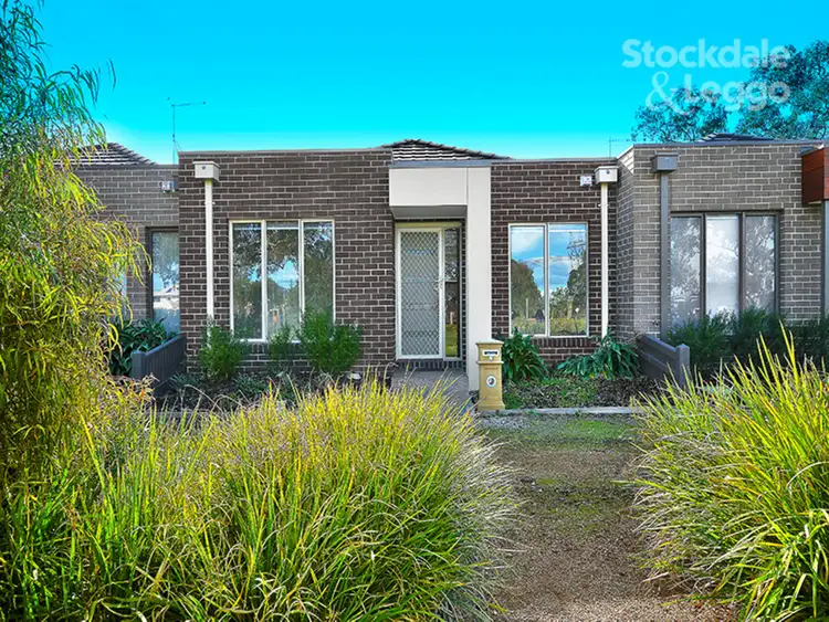 4 Tanika Walk, Epping VIC 3076