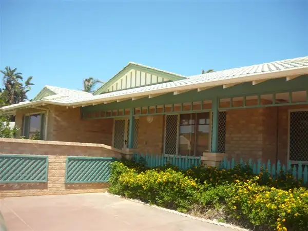 1/66 Glendinning Road, Tarcoola Beach WA 6530