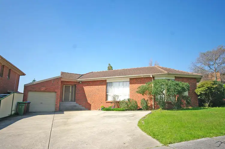 Sixth view of Homely house listing, 5 Venice Gardens, Endeavour Hills VIC 3802